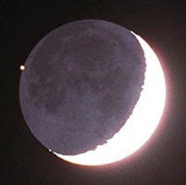 Blog post image for "Conjunction of the Moon and Aldebaran: A Celestial Dance of Myth and Astronomy"